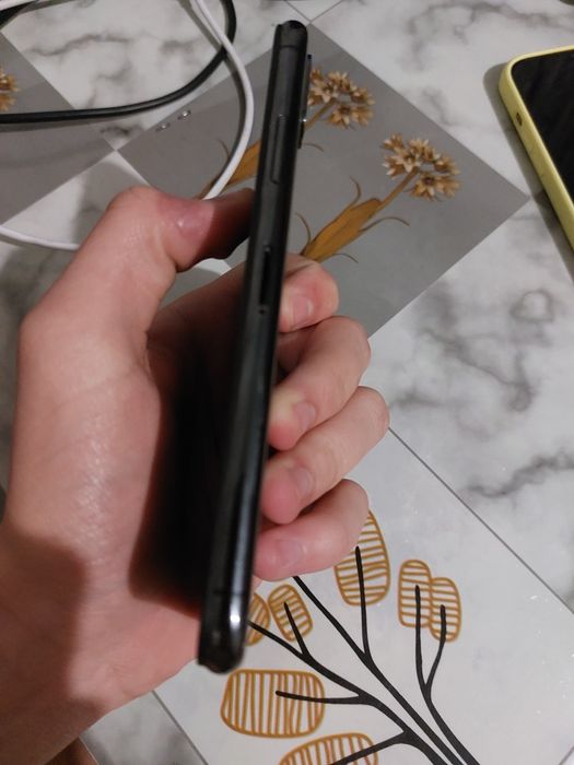 Прдам Айфон X 64