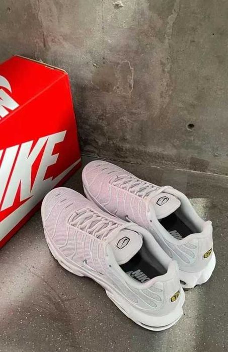 Nike Air Max TN Plus White R.40