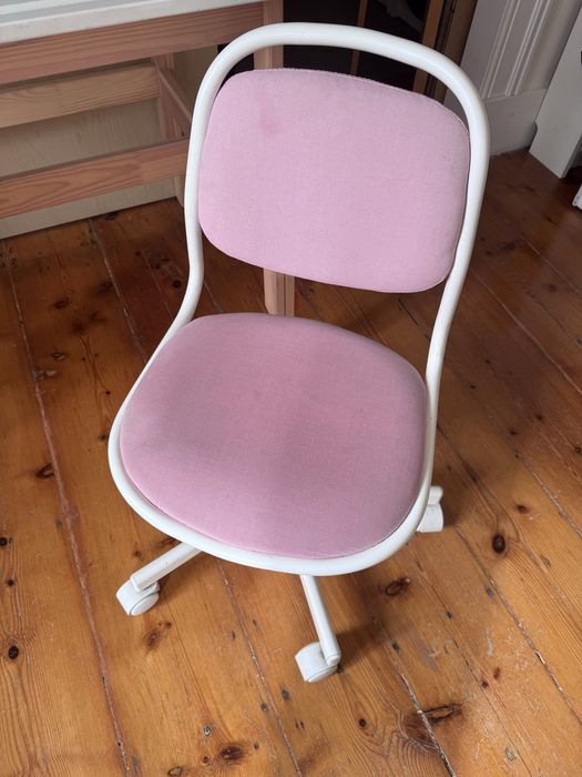 Cadeira Ikea p/ secretária criança branco/vissel rosa