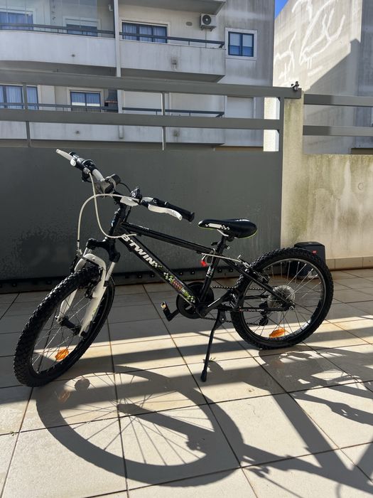 Bicicleta de Criança BTWIN – Bom Estado