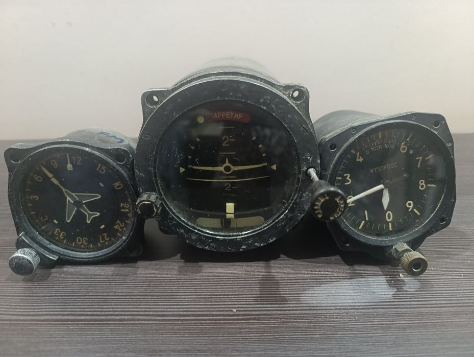 Zegary z samolotów
