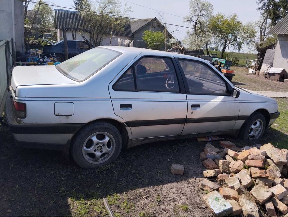 Peugeot 405 автомобіль