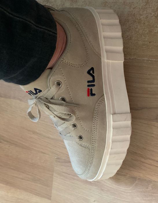 Fila sneakersy sandblast S 36 beżowe