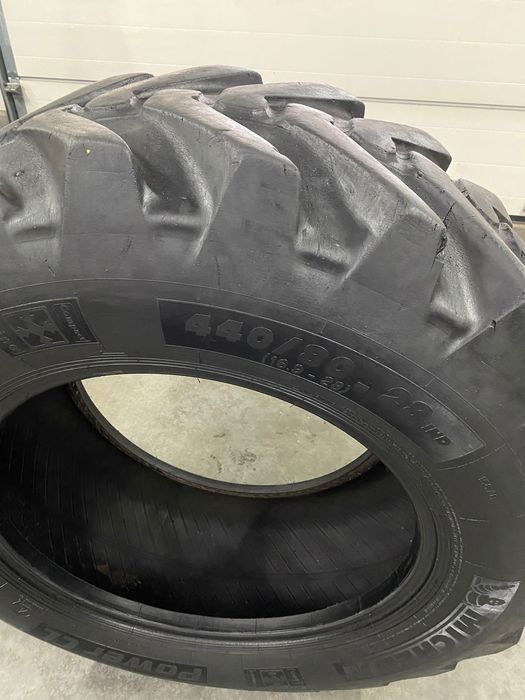 440/80x28 (16.9x28) Michelin Power Cl  INDRuSTAL