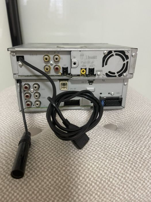 Продам двох дінову автомагнітолу