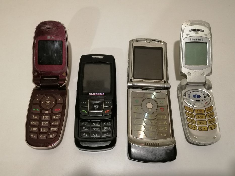 Лот    телефонов