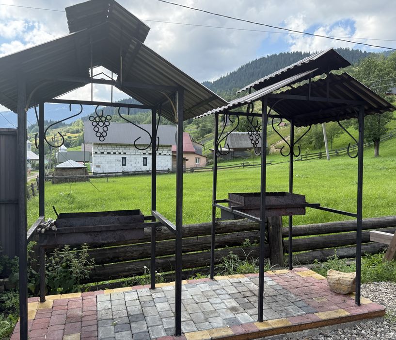 Маєток "У Ґазди"   поблизу о.Синевир