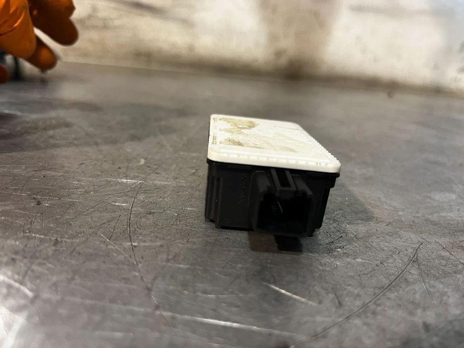 MODULO FECHO CENTRAL VOLO V50 C30 S40 II 31252983