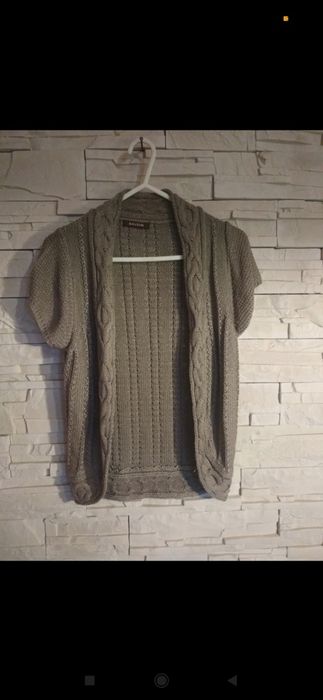 Sweterek narzutka rozmiar 38