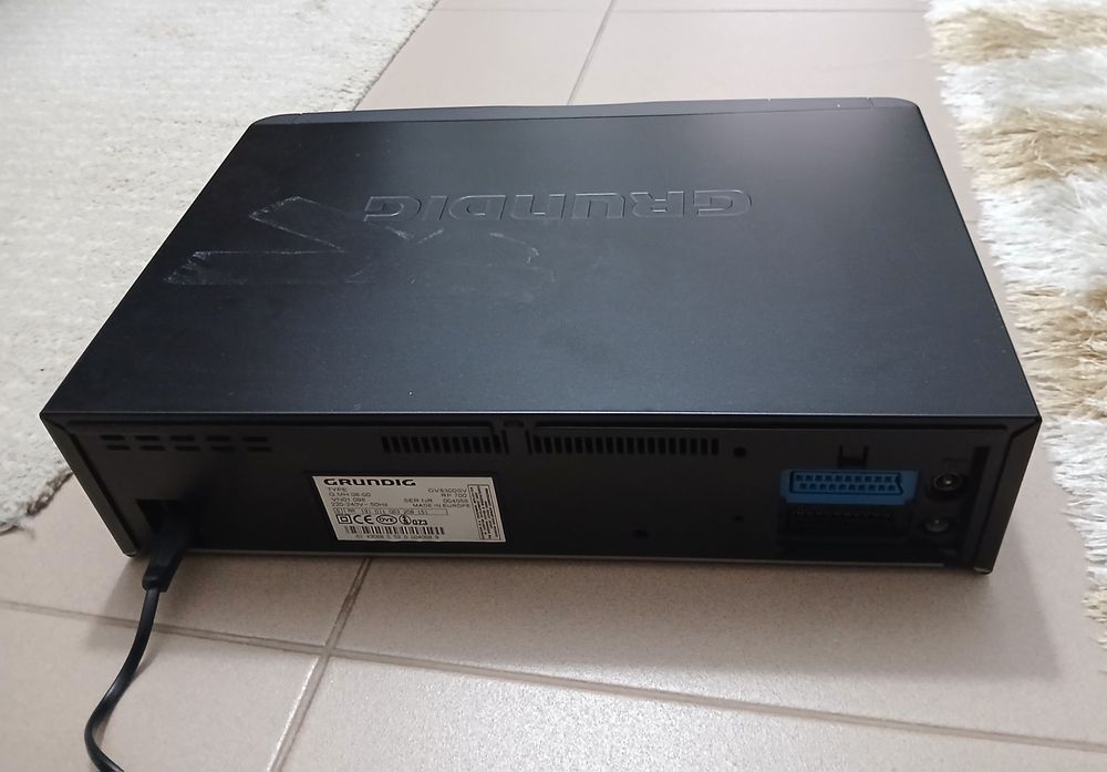 Leitor vídeo vhs Grundig