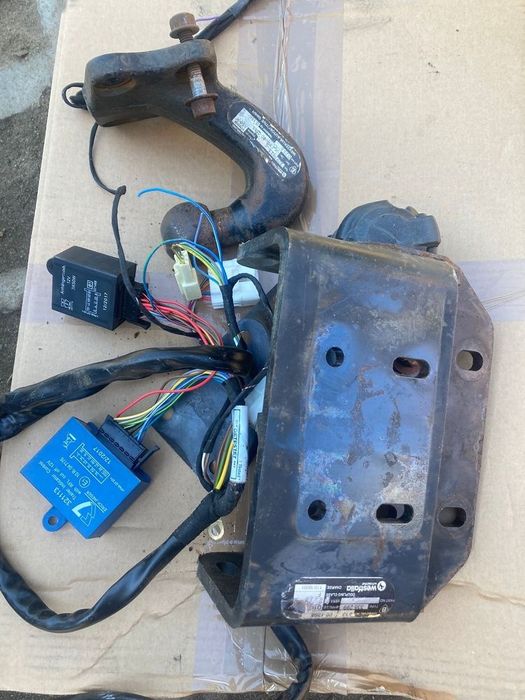 Totota prado, hilux, gx460, tundra, фаркоп, комплектнмй, німеччина