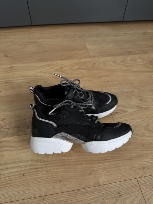 Оригінальні жіночі  кросівки  Michael Kors Octavia Trainer Tech Canvas Black