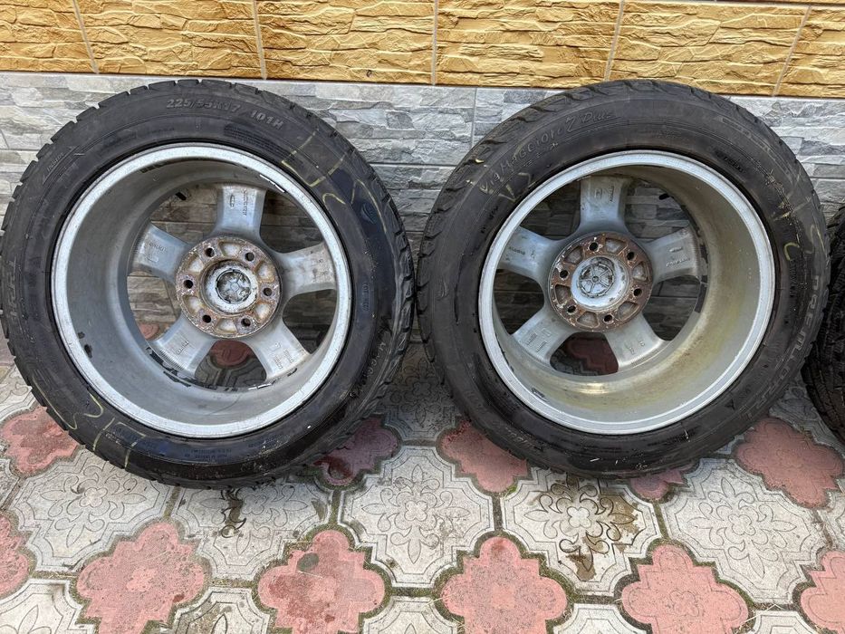 Продам диски R17 4 шт з зимовою гумою  225/55R17
