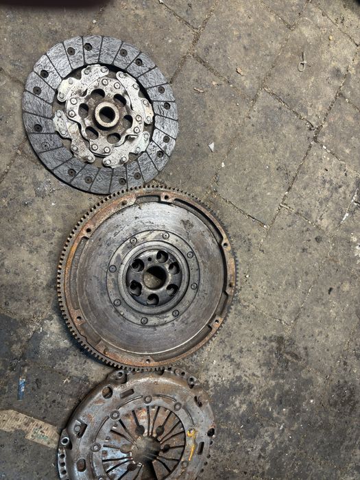 Kompletne sprzegło golf 5 1,9tdi