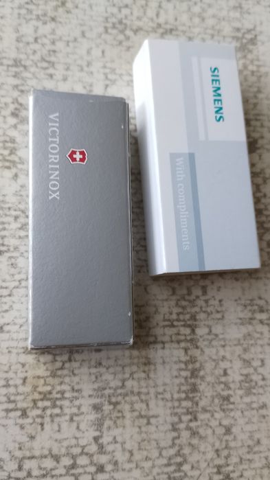 Складной нож Victorinox CLASSIC SD / черный