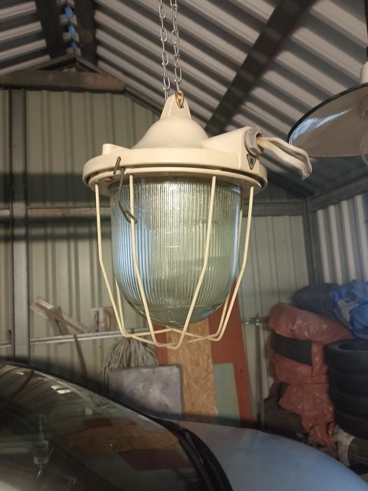 *Wyprzedaż*Stara lampa przemysłowa.