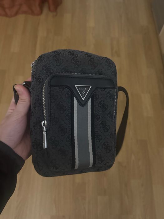 Мессенджер Guess