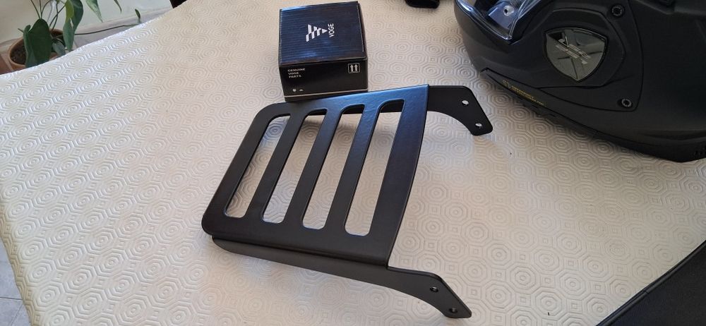 QJ Motor SRV 125 Preta Abril 2025 + Acessórios Imaculada