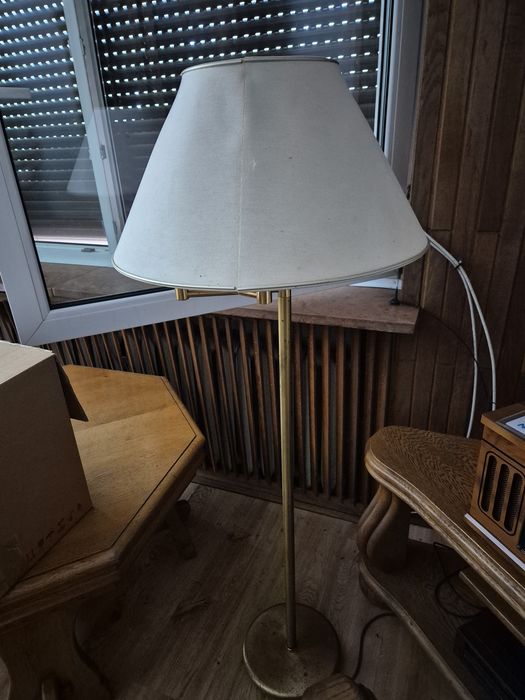 Lampa stojąca wysoka