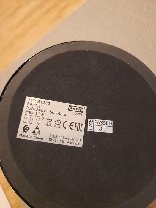 Candeeiro de mesa IKEA