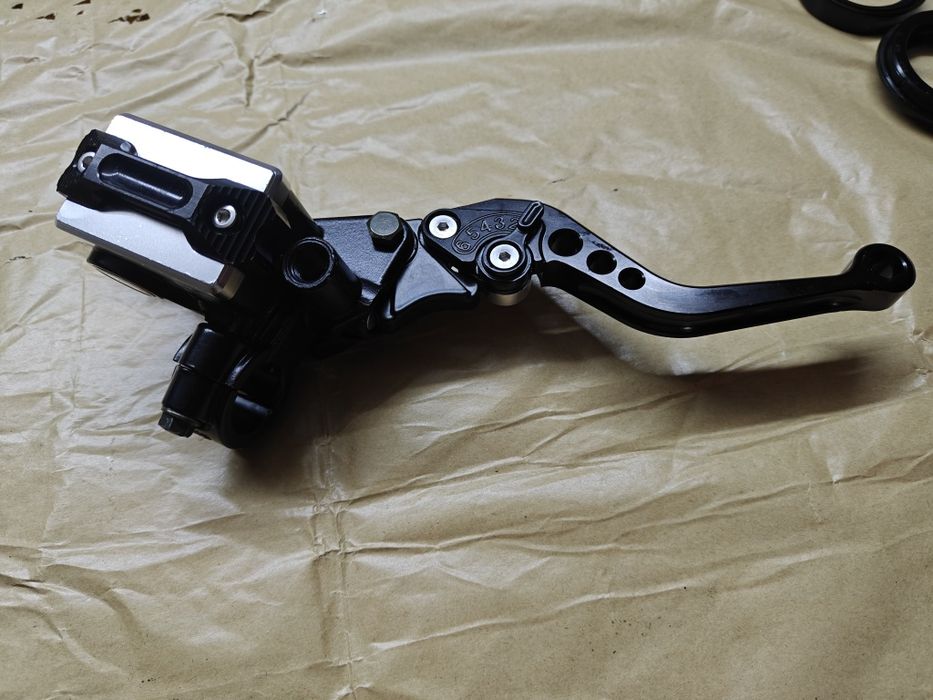 Ручка переднього тормозу гідравлічна з машинкою