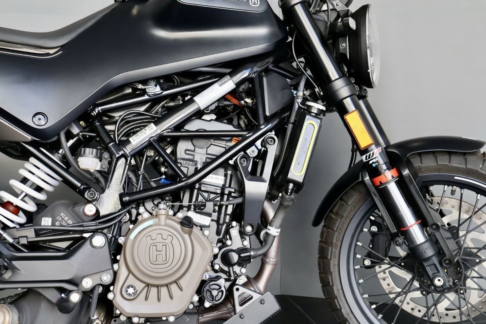 Husqvarna 125 sp ( garantia até 2028)