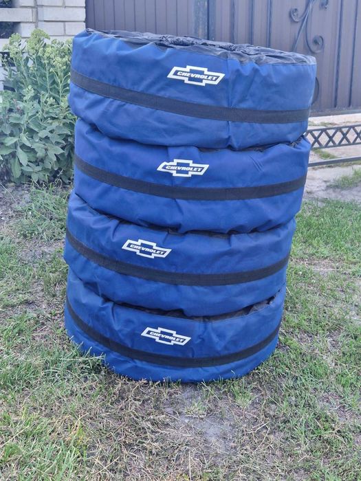 Колеса з дісками ковпаками