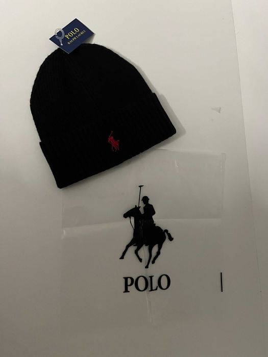 Czarna czapka Ralph Lauren z czerwonym logo