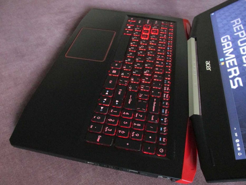 ІГРОВИЙ ТОП Acer Aspire/i7-8 ядр 4.0GHz+Geforcе GTX 4Gb+16Gb