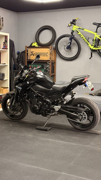 Kawasaki Z900 Full Black
