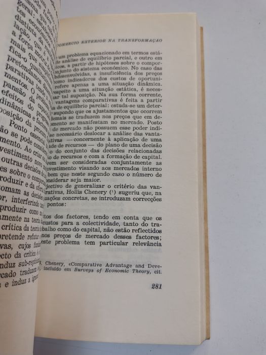 Teoria e Politica do Desenvolvimento Económico, de Celso Furtado