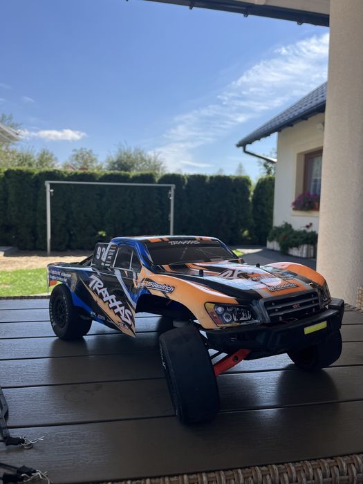 Traxxas slash 2wd