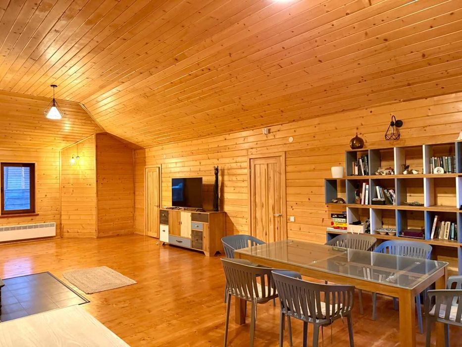 Продаж неймовірного будинку в лісі с. Червона Слобода Є ВІДЕООГЛЯД