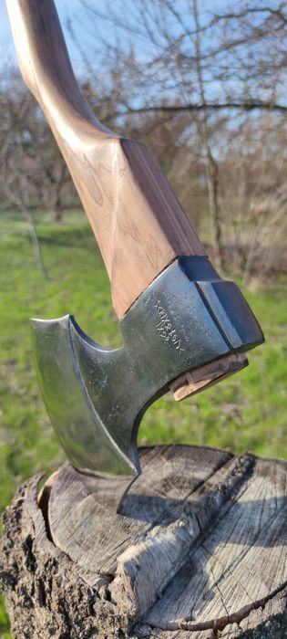 Рукояти,топорища из Бересты т.е В'яз!