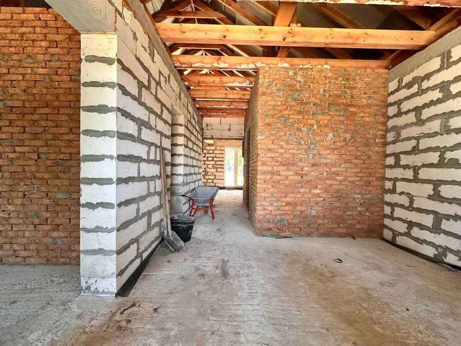 Продаж будинку в с.Шкарівка