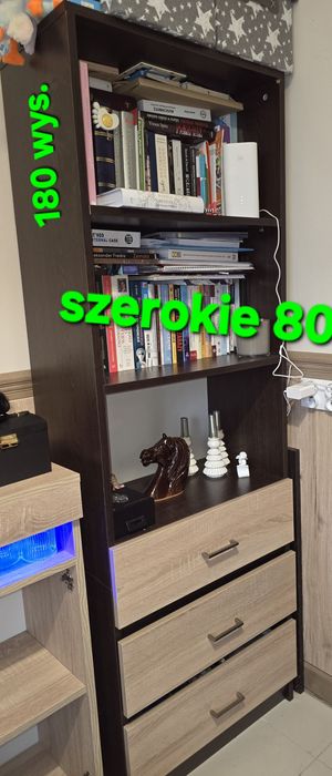 Komody- stolik- szafa -regał