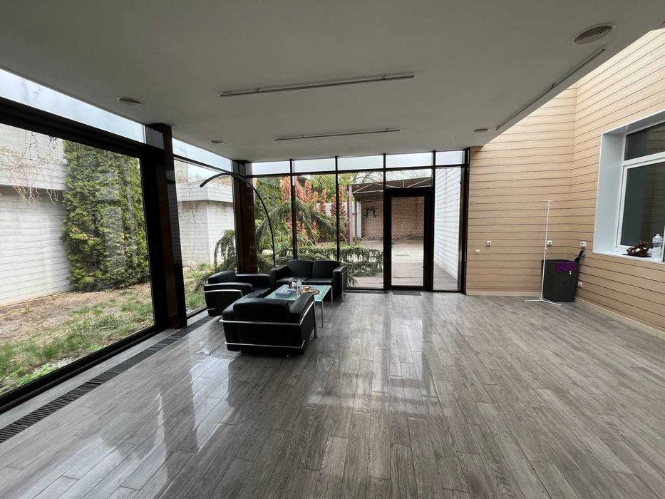 Оренда приміщення 380 м2/ Слов'янська 8/ м. Вокзальна 150 м