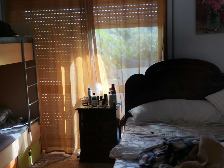 Mobilia completa de quarto em madeira maçiça