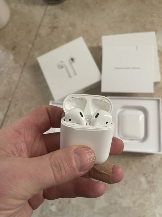 Наушники Apple AirPods 2