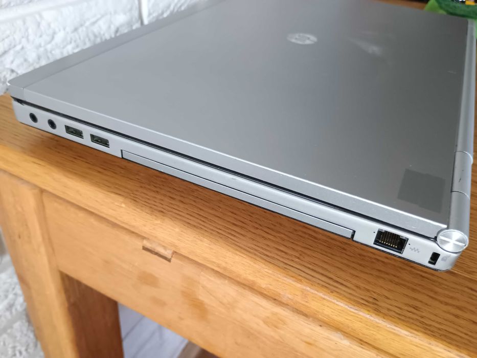 HP Elitebook 8570p i5\8gb\128 SSD