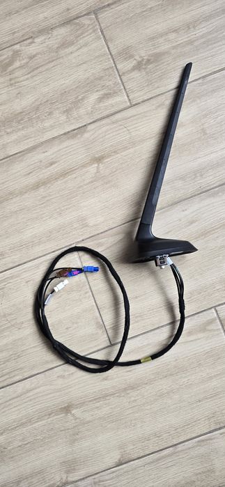 Antena original completa (vareta, base e cabos) Dacia Duster 2025