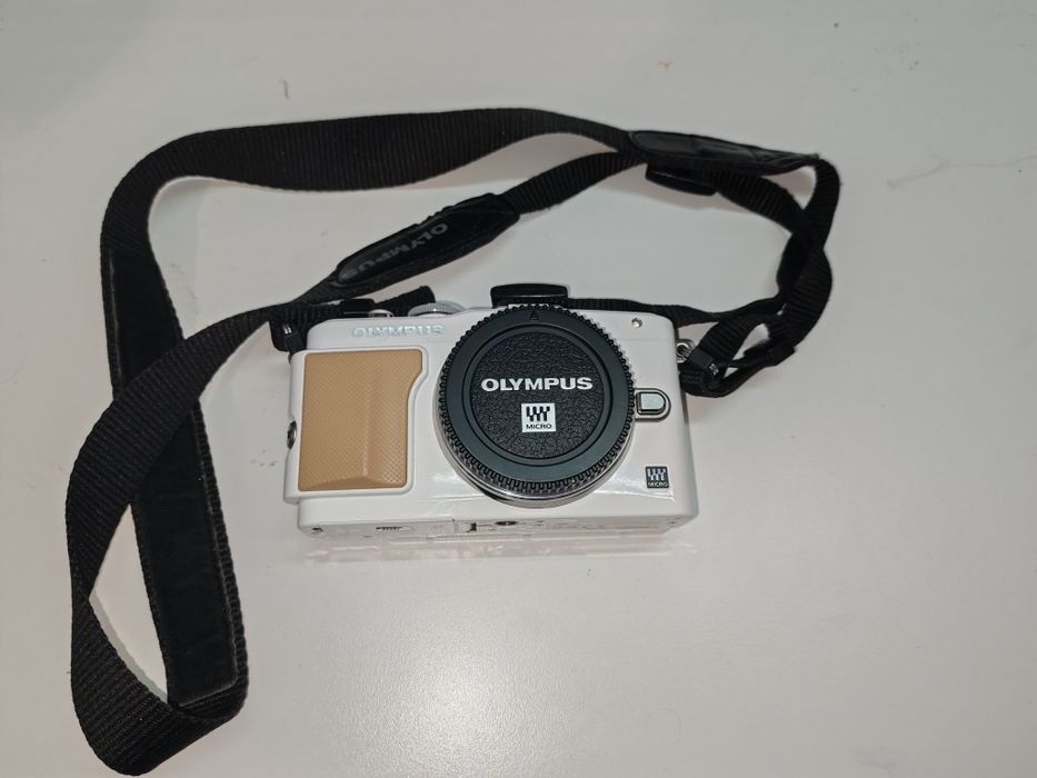 Olympus Pen lite e-pl5 z obiektywem  14-42