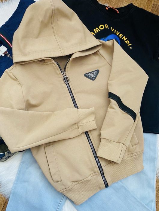 Кофта Prada, 128 см, дитяча, 7-8 років