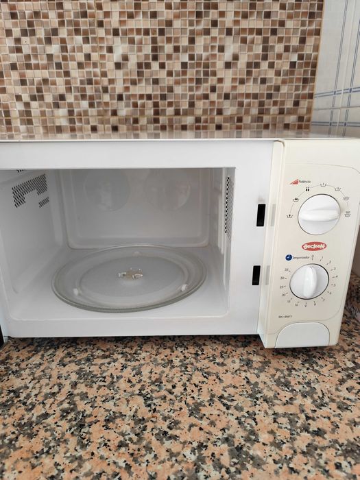 Microondas em ótimo estado