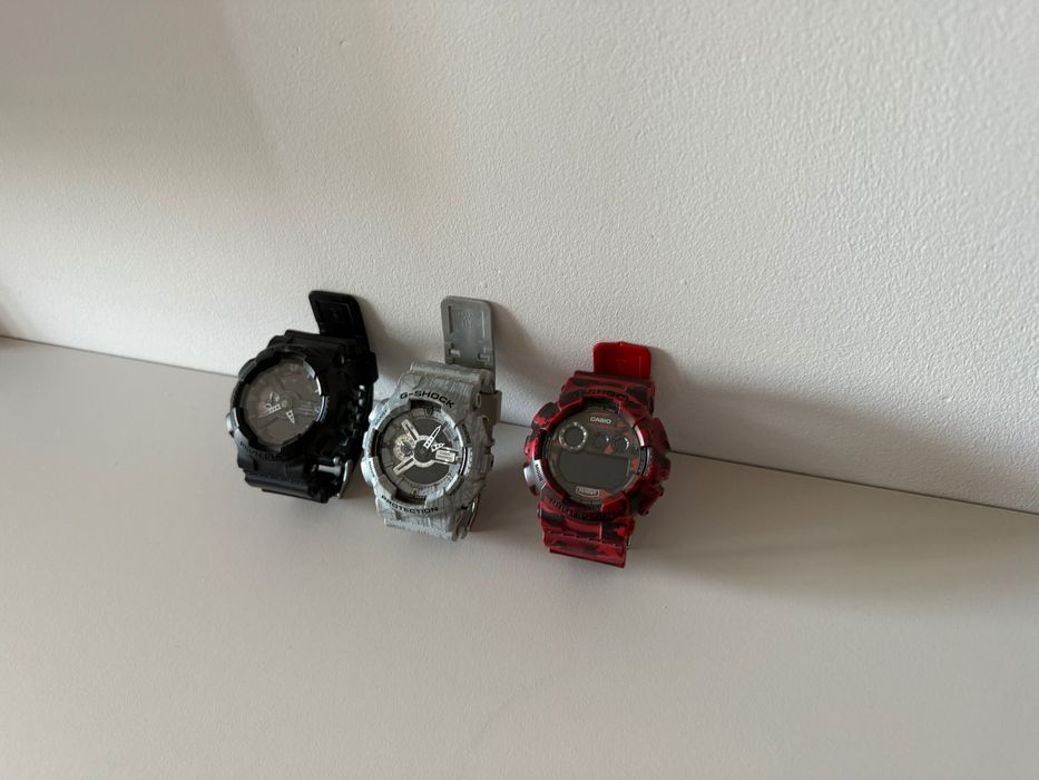 Trzy zegarki CASIO G-SHOCK.