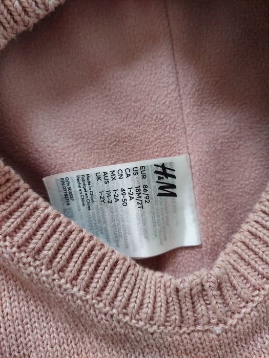 Продам шапочку , хамут и рукавички для девочки 1-2 года.