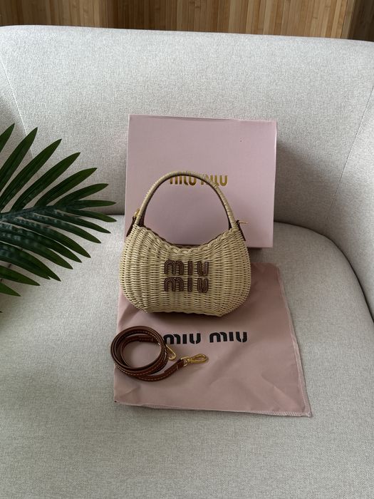 Сумка Miu Miu Wander Wicker Handbag
