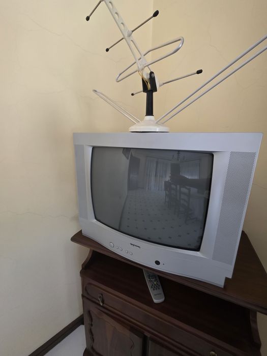 TV com comando - Electronia
