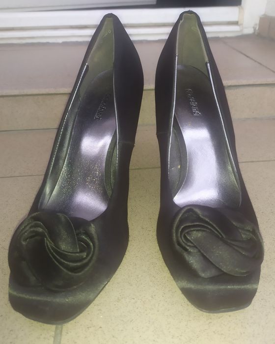 Czarne szpilki czółenka z kokardą satynowe Deichmann Graceland r.38