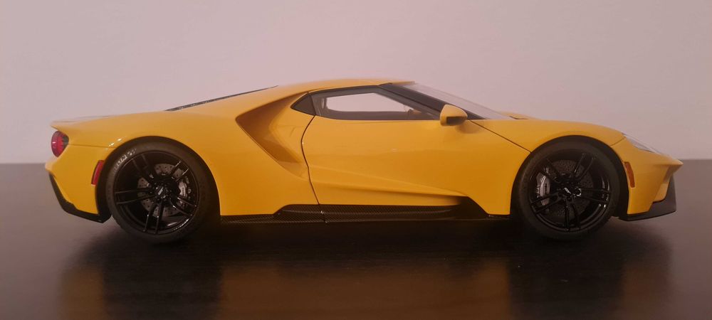 Ford GT 2017 - 1:18 AutoArt